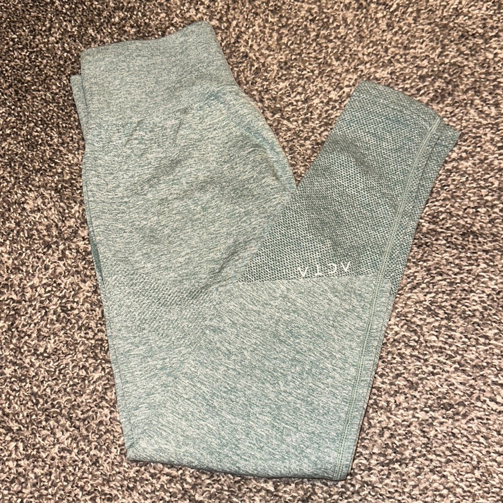 ACTA stretchy teal green leggings Medium